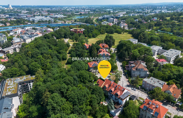 Dom Stare Podgórze| Działka narożna 5,6 
