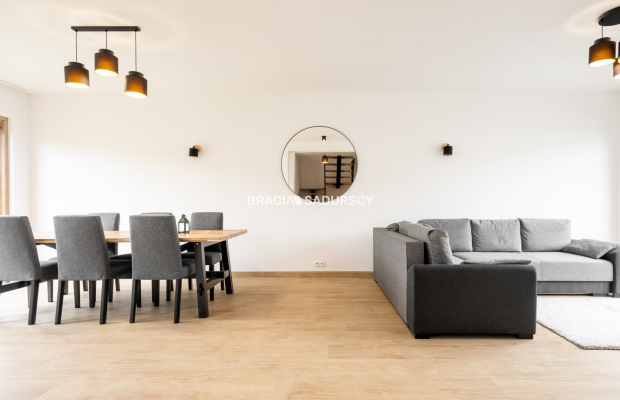Dom na zamkniętym osiedlu / 5-pok / Skotniki