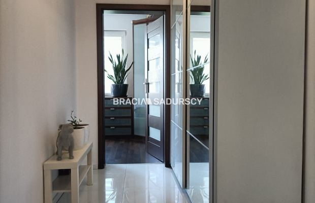 2 pok ok 52,5m2 z tarasem i ogórdkiem 130m2