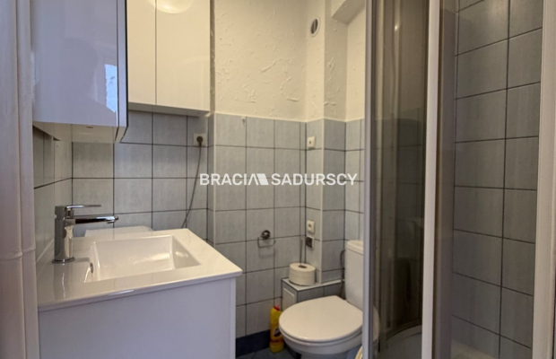 Kawalerka z balkonem, 20 m², 2. piętro, miejskie
