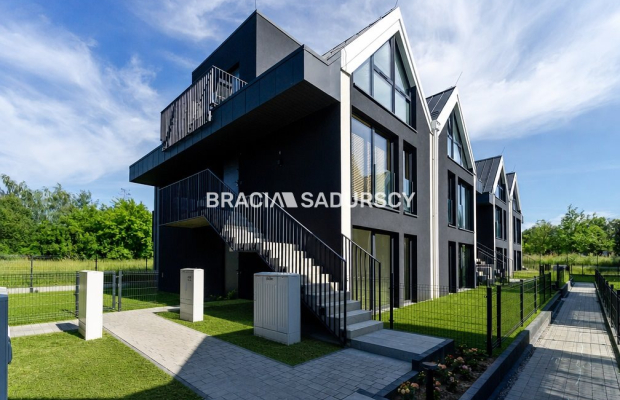3pokoje,50m2,nowe budownictwo,2 ogródki,m.postojow