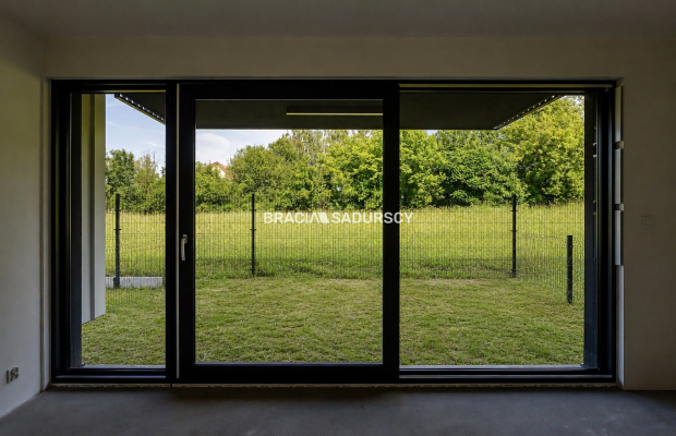 3pokoje,50m2,nowe budownictwo,2 ogródki,m.postojow