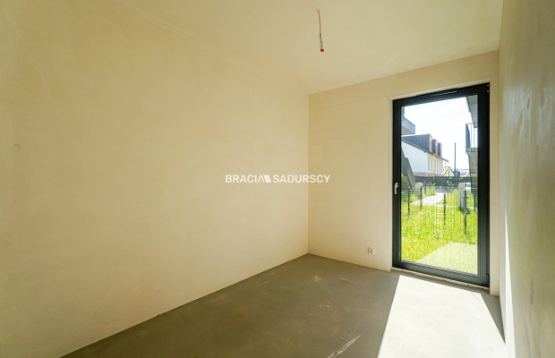 3pokoje,50m2,nowe budownictwo,2 ogródki,m.postojow