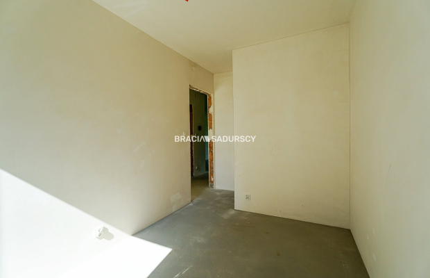 3pokoje,50m2,nowe budownictwo,2 ogródki,m.postojow