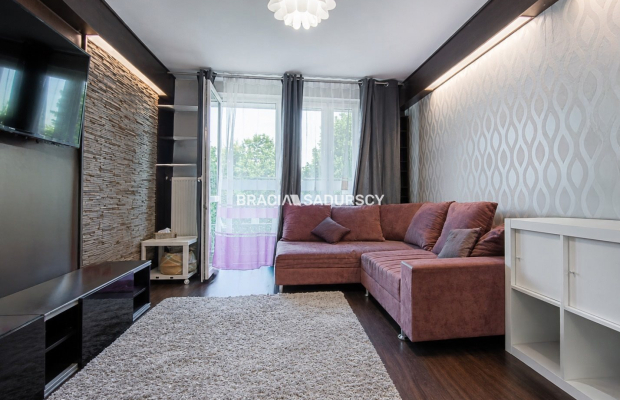na sprzedaż 45m2 / 2 pokoje / przy parku