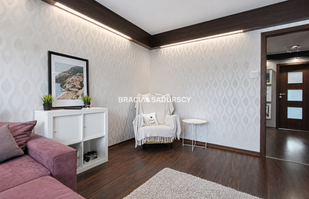 na sprzedaż 45m2 / 2 pokoje / przy parku