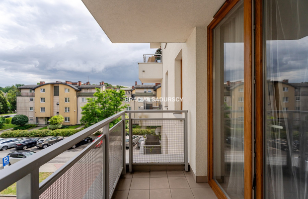 2 pok. mieszkanie z dużym balkonem,zielona okolica