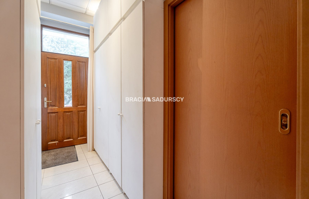 60,17 m² | 3 pokoje | Piwnica | Kameralny Budynek