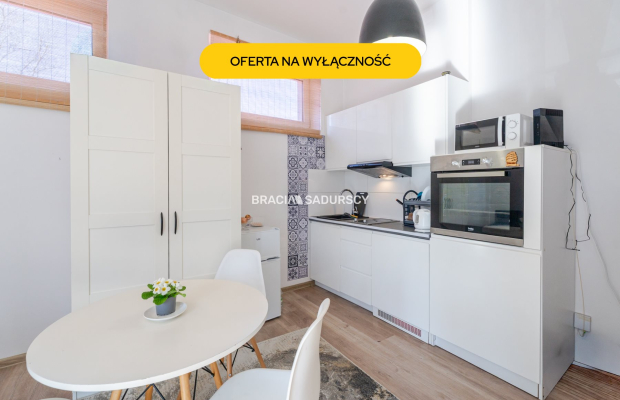 Przytulna kawalerka 21,5 m² z balkonem