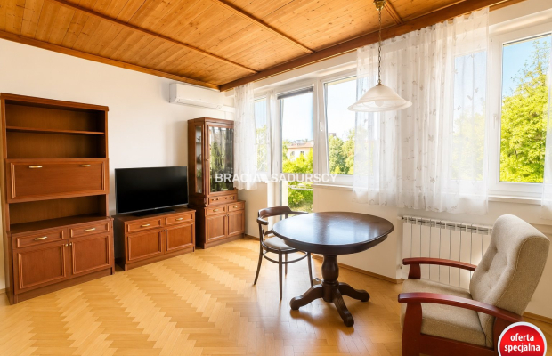 Lea, Krowodrza, 2 pokoje, balkon, ostatnie pietro