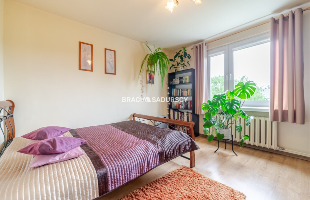 Przestronne 3 pokojowe  mieszkanie o powierzchni 61,40 m² - Kraków, ul. Halszki - Podgórze Duchackie.  
  
Mamy przyjemność zap