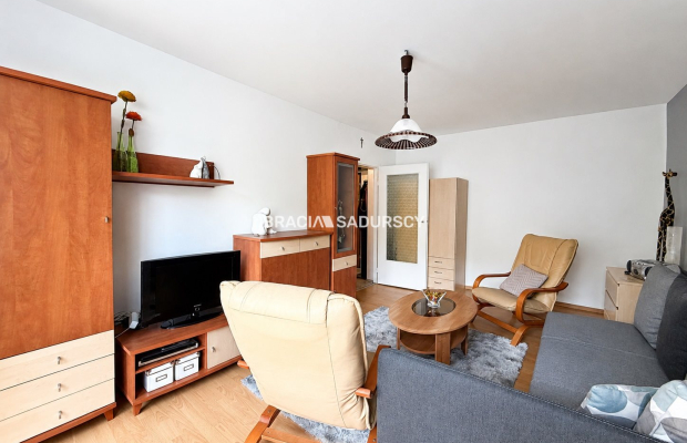 Kawalerka z osobną kuchnią, 37 m², balkon