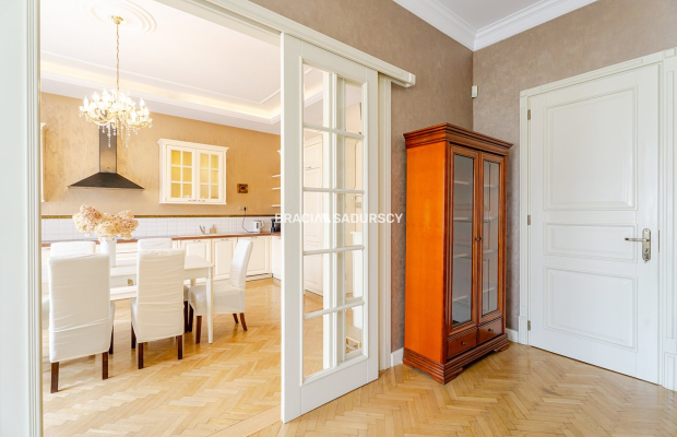 Apartament z duszą tuż przy Plantach, klima, winda