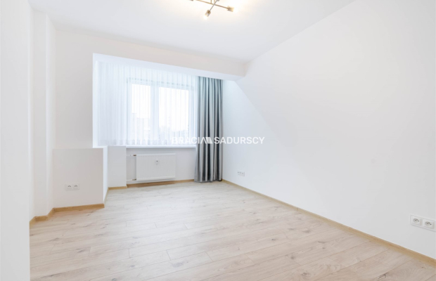 Świeżo wyremontowane 2 pokoje w centrum miasta