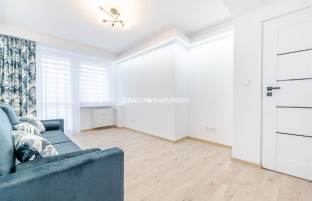 Świeżo wyremontowane 2 pokoje w centrum miasta
