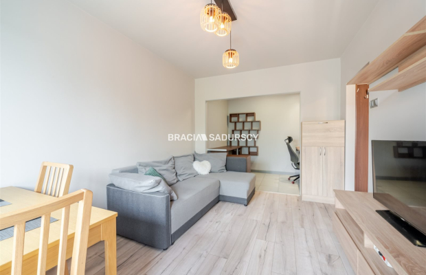 Kawalerka z balkonem | 28,8 m² | os. Złotego Wieku