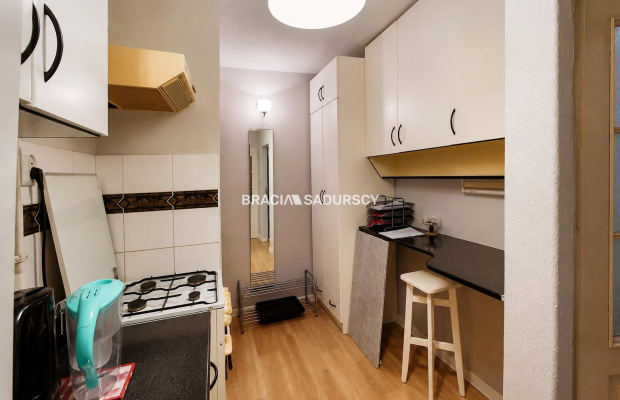 Kawalerka 28 m² | 1. piętro | al. Pokoju