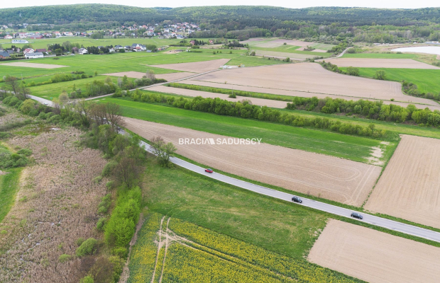 30 ar działek budowlanych, gm. Czernichów 