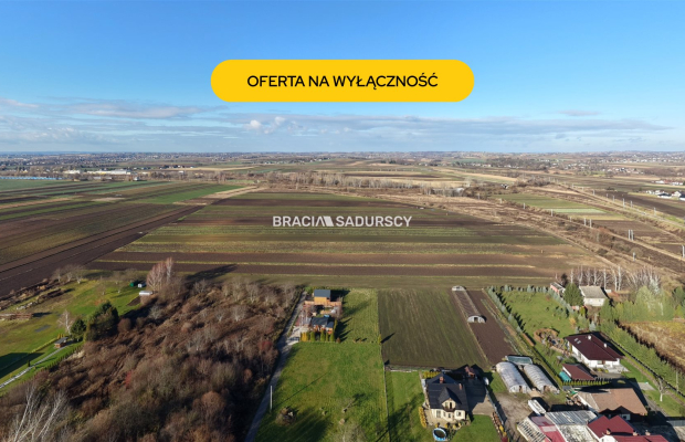 Działka budowlana o pow. 18 ar. w Krakowie.  
Przedmiotem oferty jest nieruchomość gruntowa niezabudowana o nr ew.  54/1  położ