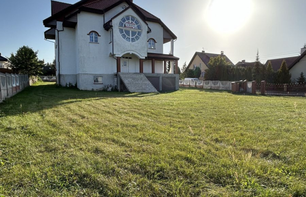 Dom pod inwestycje w Ogrodniczkach.