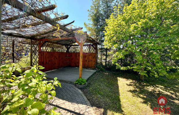 Mieszkanie 52 m² z działką 375 m² i garażem