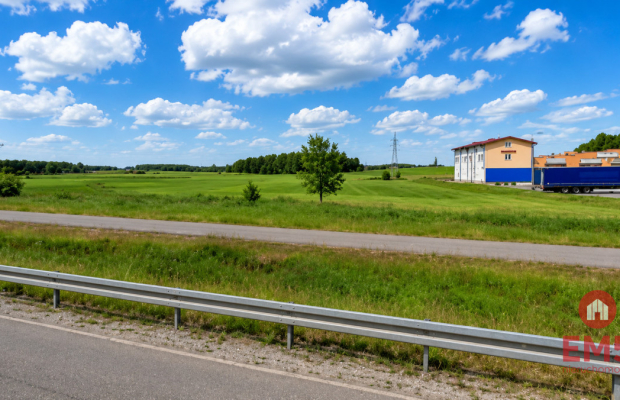 Działka inwestycyjna przy S8