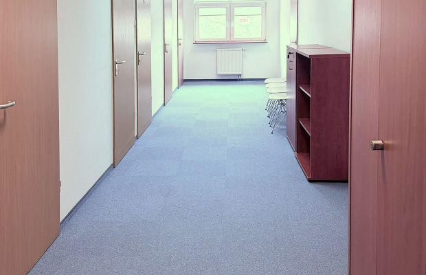 Pabianice - powierzchnia biurowa 200 m2, parking