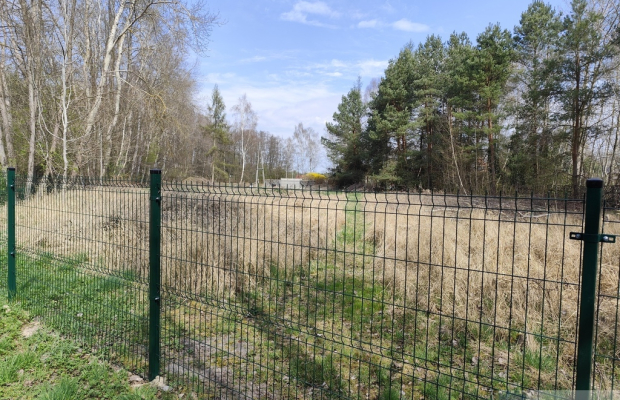 Do sprzedaży działka z wydanymi WZ na 2 domy.