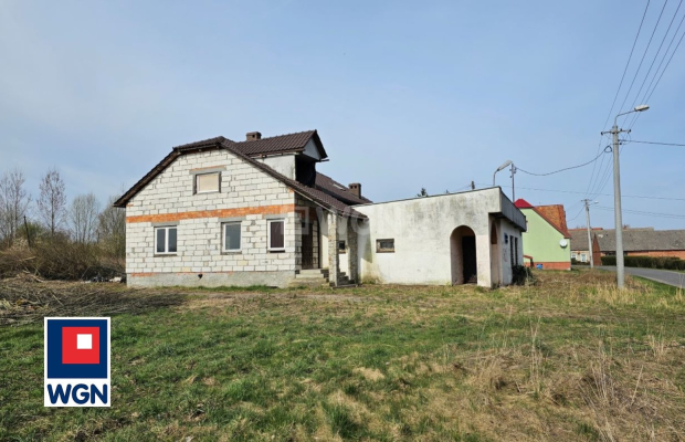 Popęszyce, dom, 5 pokoi, 128,17 m2, działka 647 m2, sprzedam, cena 310 000 zł.  
  
REZERWACJA  
  
Na sprzedaż dom w stanie su