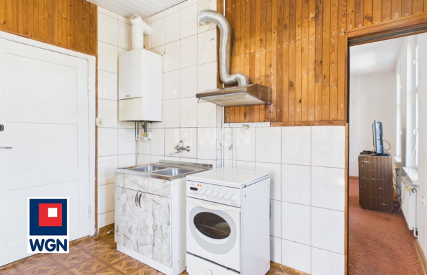 Trzebiatów, mieszkanie z ogródkiem i garażem, 2 pokoje, 47 m2, sprzedam, 219 000 zł.  
  
Na sprzedaż 2-pokojowe, bezczynszowe 