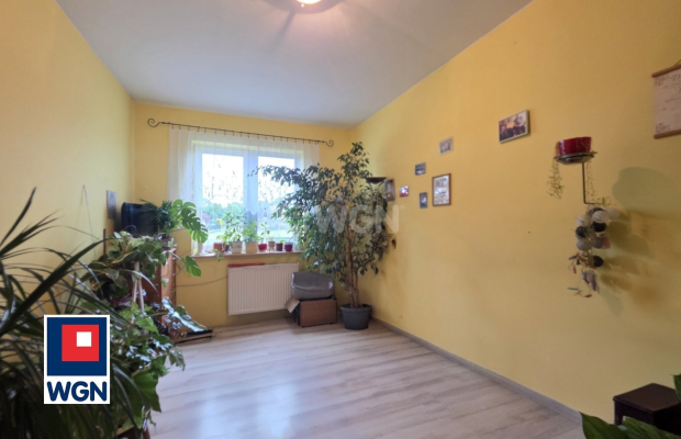 Zapraszam do zapoznania się z ofertą sprzedaży przestronnego domu jednorodzinnego położonego na osiedlu Wincentego Witosa w Sie