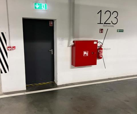 Podwójne miejsce post. z komórką lok.- Białowieska