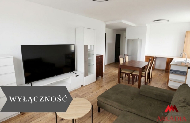 Arkadia Nieruchomości prezentuje komfortowe mieszkanie w samym Centrum miasta - 3 pokoje, balkon, świetna lokalizacja 

 Na spr