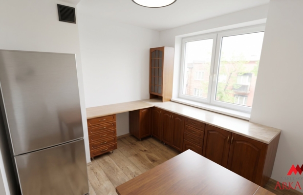 Arkadia Nieruchomości prezentuje komfortowe mieszkanie w samym Centrum miasta - 3 pokoje, balkon, świetna lokalizacja 

 Na spr