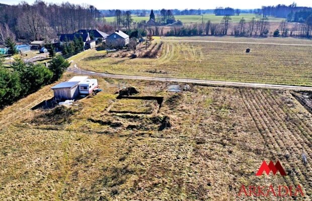 Arkadia Nieruchomości  oferuje na sprzedaż  niezabudowaną nieruchomość gruntową , położoną w  województwie kujawsko-pomorskim ,