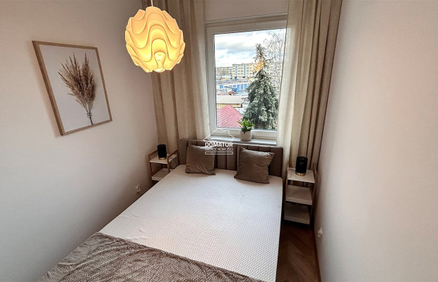 Mieszkanie 36 m2 na wynajem w nowoczesnym apartamentowcu na Osiedlu Glinki.  
Teren ogrodzony , zamknięty z sterowaną bramą wja
