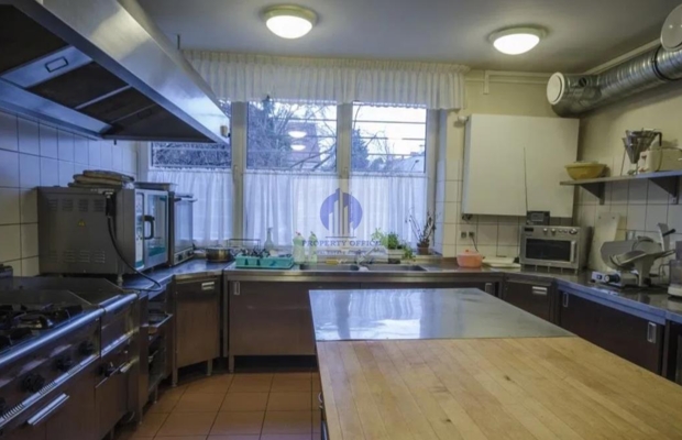 Saska Kępa: willa biurowa 926m2 do wynajęcia