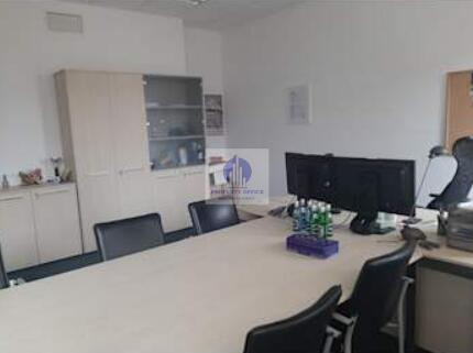 Ursynów : lokal biurowy 930m2 do wynajęcia