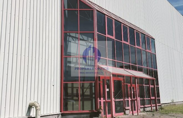 Praga Północ: magazyn 377 m2 do wynajęcia