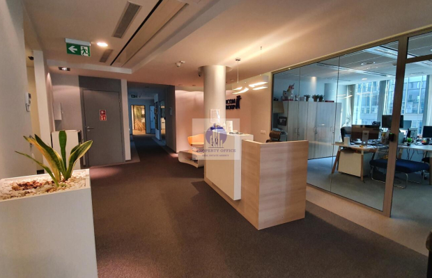 Wola: lokal biurowy 236m2 do wynajęcia
