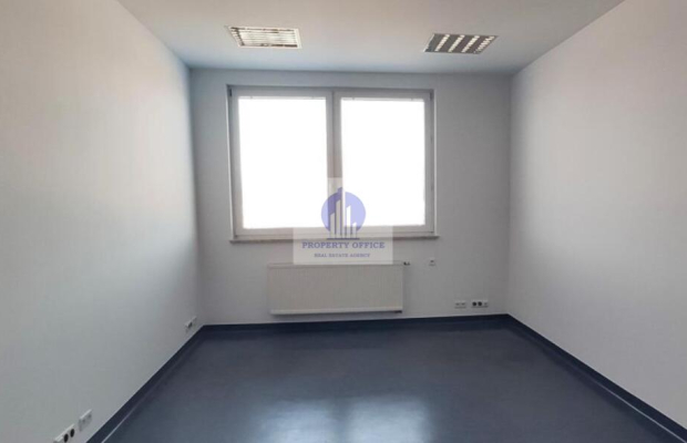 Włochy: lokal biurowy 620m2 do wynajęcia