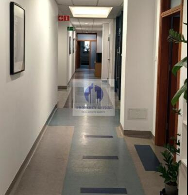 Włochy: lokal biurowy 620m2 do wynajęcia