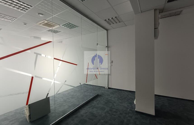 Włochy: lokal biurowy 238,22m2 do wynajęcia