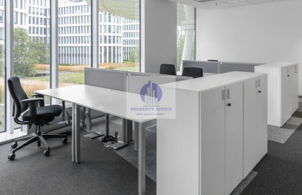 Włochy: lokal biurowy 1095,90m2 do wynajęcia