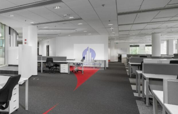 Włochy: lokal biurowy 1095,90m2 do wynajęcia