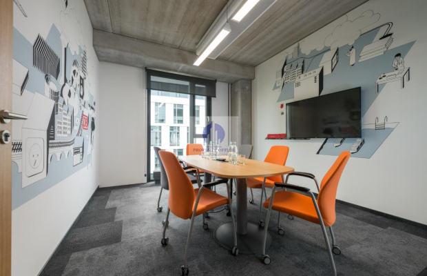 Włochy: lokal biurowy 620,40m2 do wynajęcia