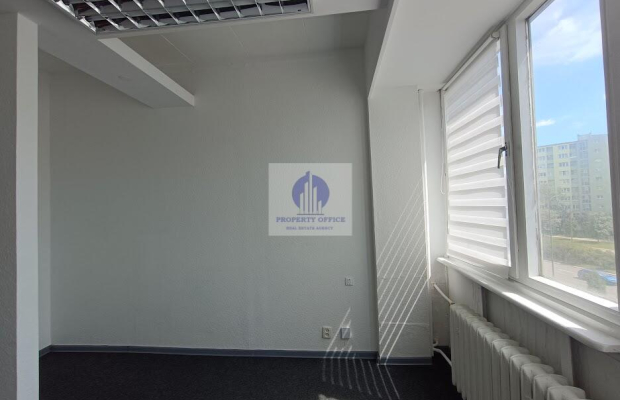 Praga Południe: lokal biurowy 14,30 m2 do wynajęcia