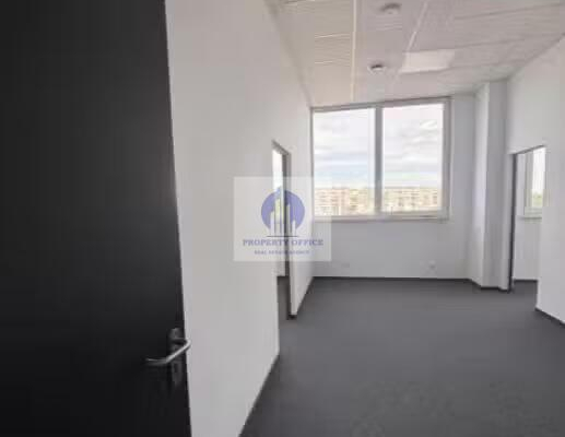 Włochy: lokal biurowy 61,60m2 do wynajęcia