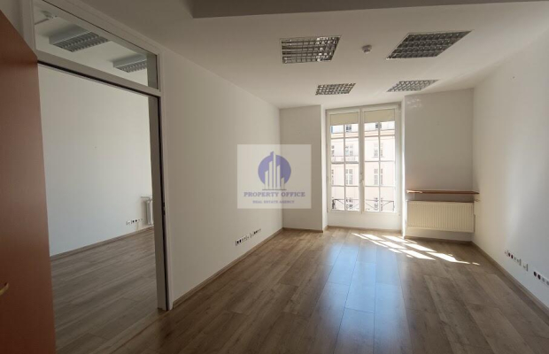 Śródmieście: lokal biurowy 39,82m2 do wynajęcia