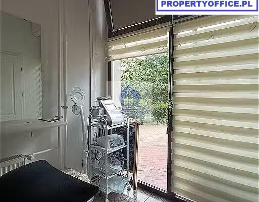 Praga Południe: lokal na usługi kosmetyczne 60m2 do wynajęcia